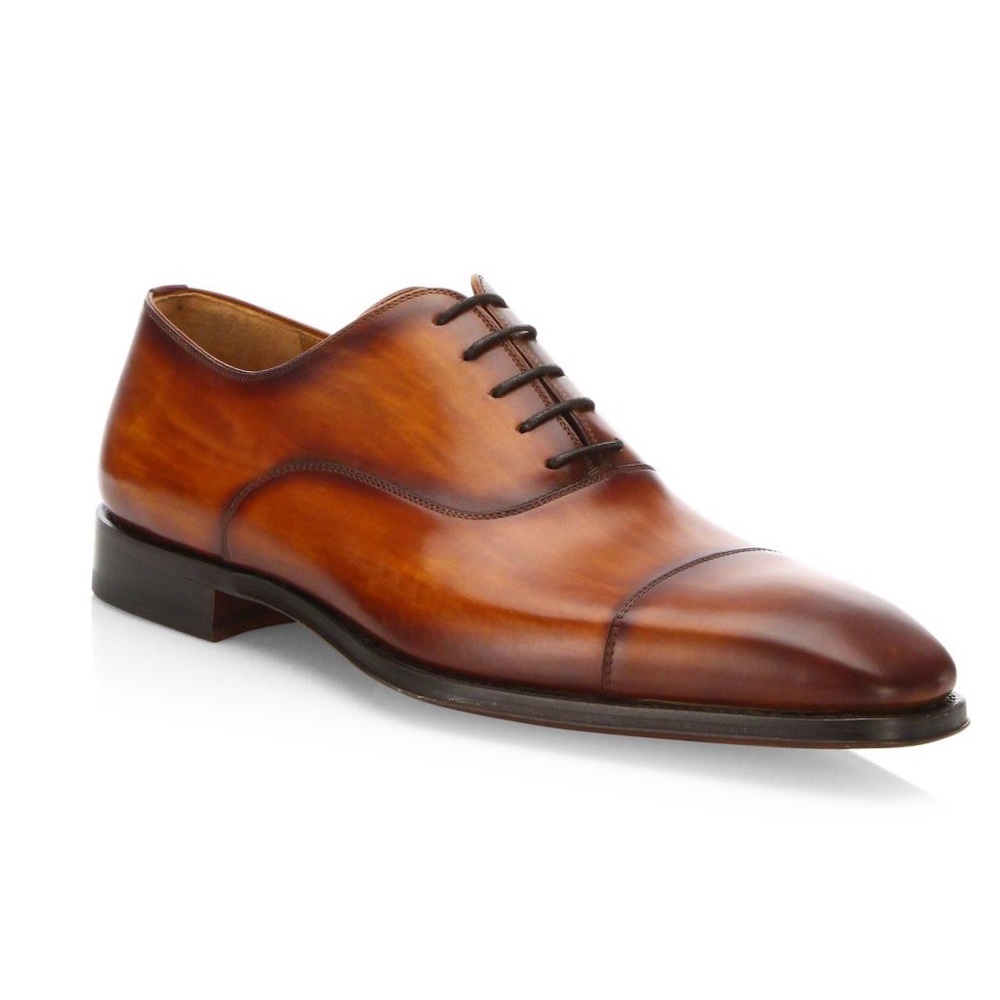 Saks Fifth Ave Magnanni